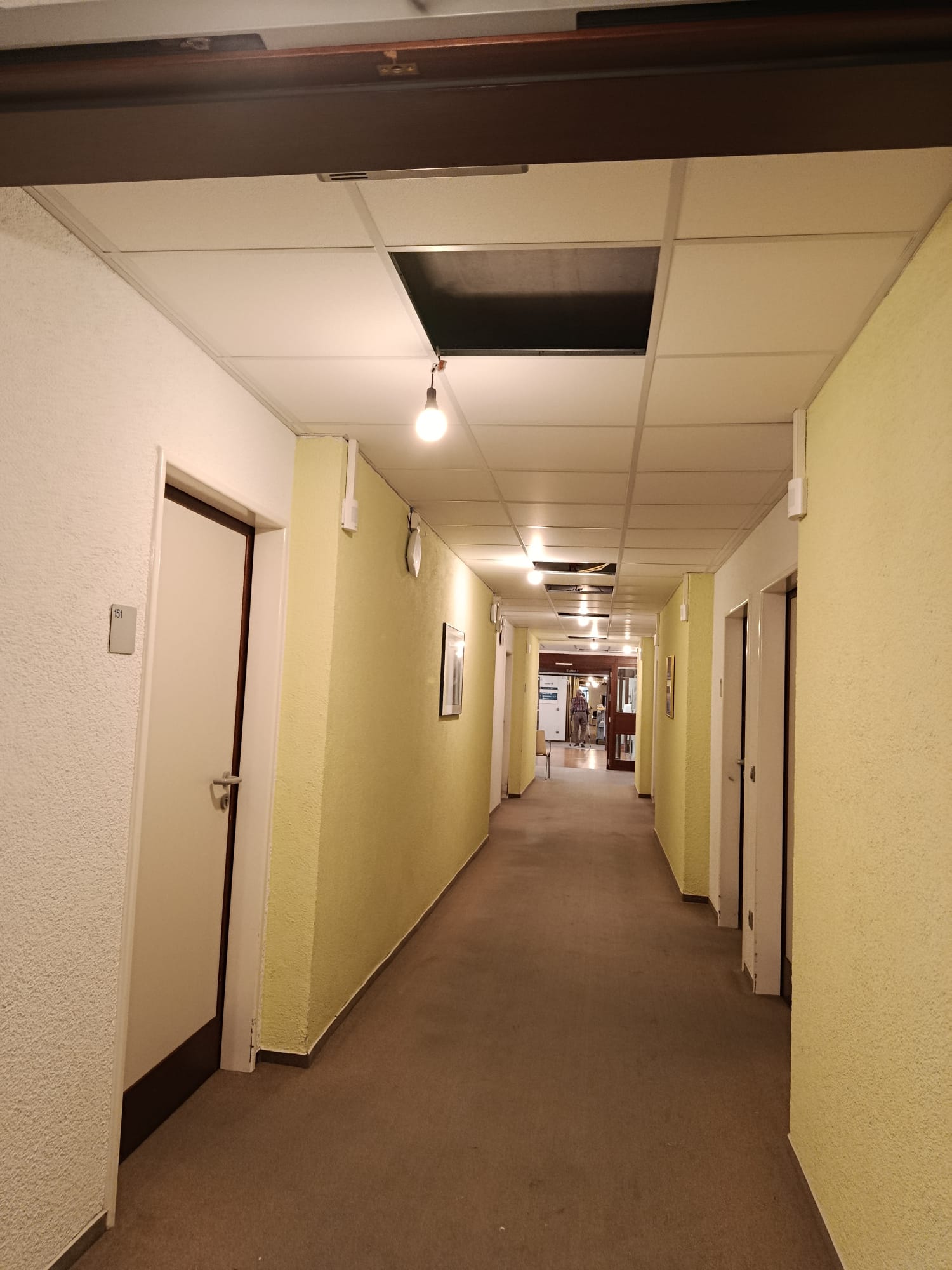 SRH Gesundheitszentrum Waldbronn, Bodenbelagsarbeiten