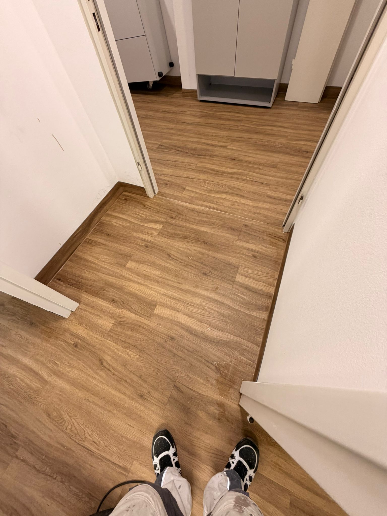 Wohnhaus in Bad Herrenalb, neuer Boden im Flur